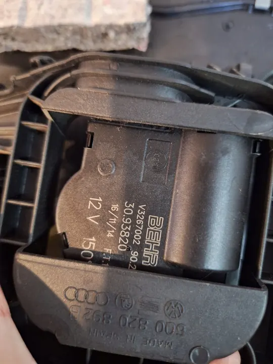 ROOMSTER 5J LIFT 10-15 Verwarmingshuis 1.6 TDI OEM image 7