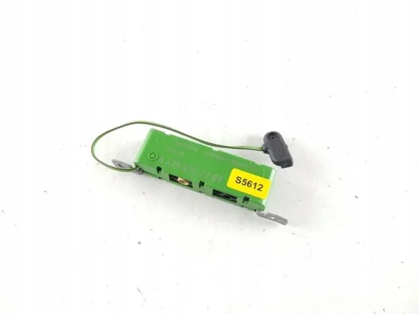 Mercedes A6398202289 Antenneversterker voor Vito Viano image 2