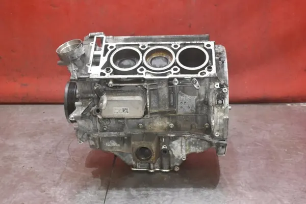 Motorblock Unterteil OEM 276823 für Mercedes C-Klasse W205 image 2