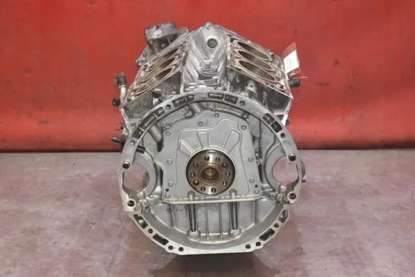 Motorblock Unterteil OEM 276823 für Mercedes C-Klasse W205 image 3