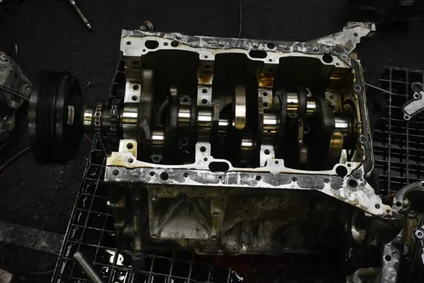 Motorblock Unterteil OEM 276823 für Mercedes C-Klasse W205 image 8