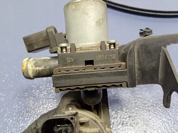 Válvula Calefacción Bomba Agua Audi A6 C6 3.0 TDI OEM 4F1959617A image 10
