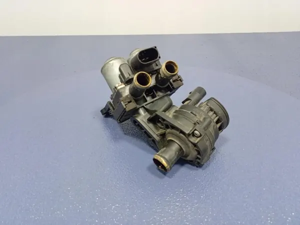 Válvula Calefacción Bomba Agua Audi A6 C6 3.0 TDI OEM 4F1959617A image 5