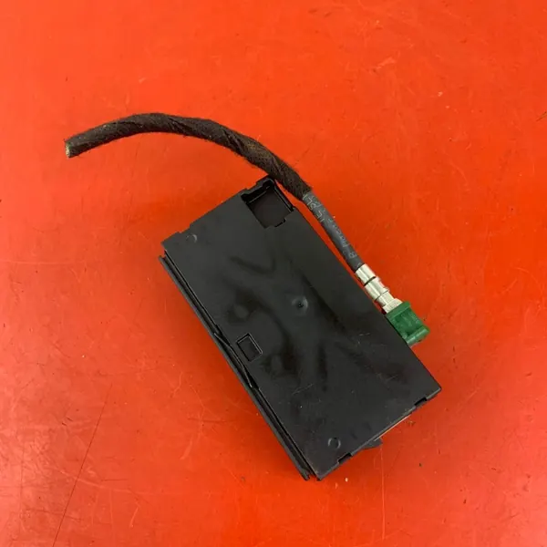 Porta USB AUX Audi Q7 OEM 4M0035736A - Usado image 4