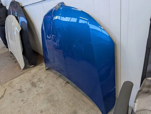 Motorhuv Skoda Rapid 2012-2019 image 9