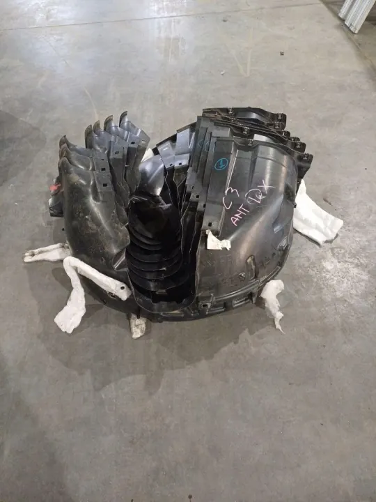 Arco de roda dianteiro direito usado OEM 9858083580 Citroen C3 image 2