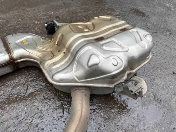 OEM 4K0253611AA Audi A6 C8 2.0 TDI Bakljuddämpare image 6