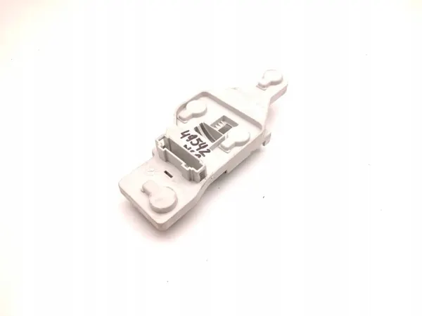 Skoda Octavia Achterlicht Houder OEM 1Z9945257 Links image 9