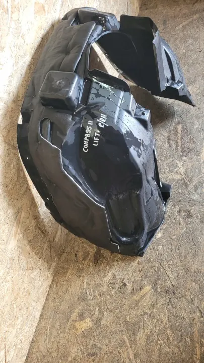 Jeep Compass II vänster framskärm OEM 52152062 image 9