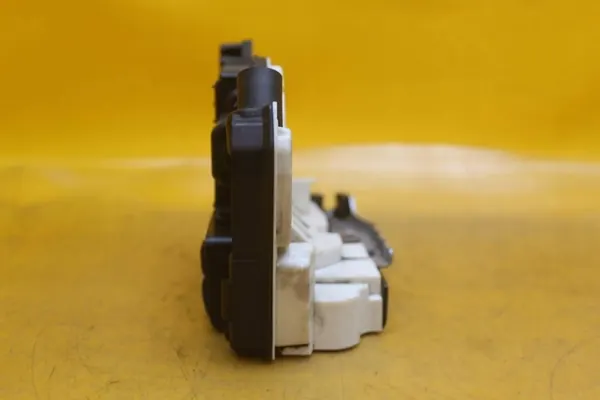 Fram Höger Dörrlås Seat Ibiza IV 6 Pin 5N1837016F image 9