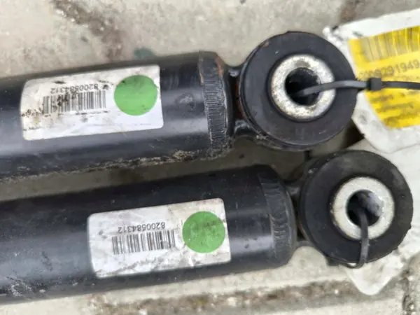 Ammortizzatori Posteriori Clio 8200584312 Set image 3