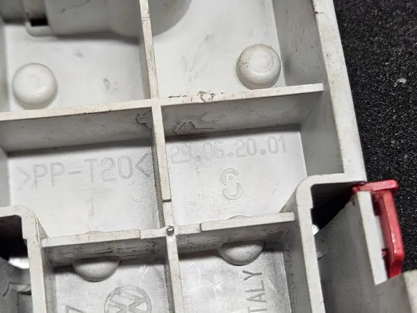 Volkswagen PASSAT B5 1999 Luz Trasera Derecha image 3