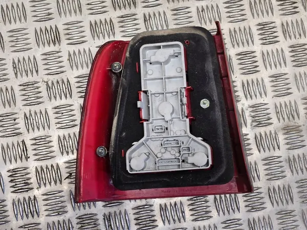 Volkswagen PASSAT B5 1999 Luz Trasera Derecha image 6