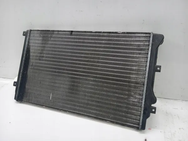 CHLODNICA WODY SKODA OCTAVIA II image 3