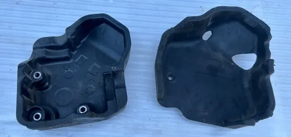 Couvercle de pompe direction OEM 04827730AA Lancia image 3