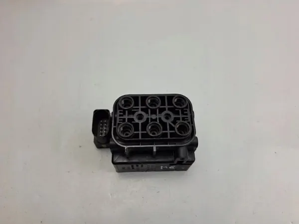 Compresseur suspension air Maserati Levante OEM 15150000833 image 3