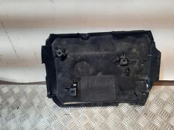 Audi TT TTS RS Mk3 8S 2014 Couvercle de moteur image 3