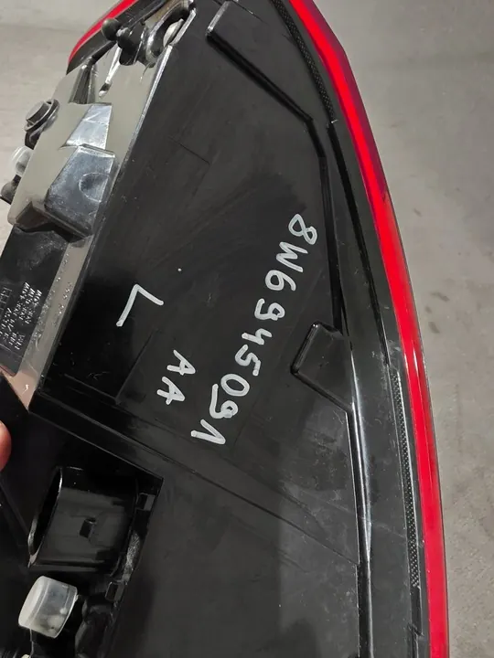 AUDI A5 8W Luz Trasera Izquierda LED image 4