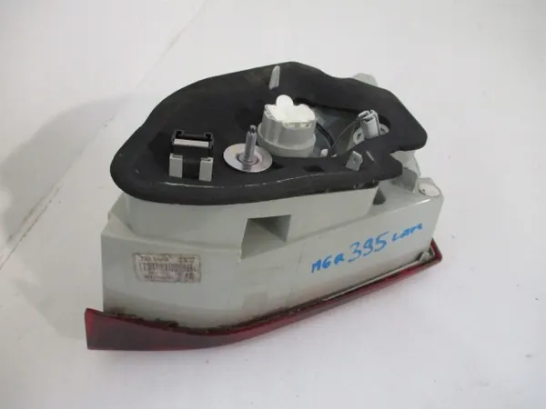 Lámpara de portón trasero izquierda Peugeot 308 II SW image 4