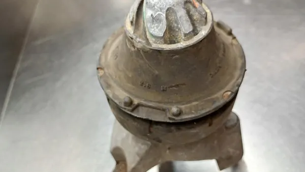 Volvo Moottorin Kiinnitys 30778953 image 10