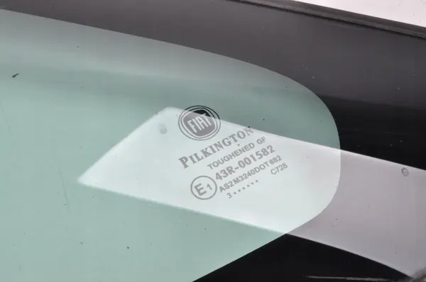 Fiat 500L Front rechts Karosserieglas OEM 261364 image 4