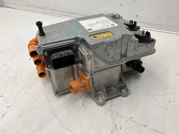 Inversor BMW i4 OEM 5B3E9B8 - Estado Usado image 3
