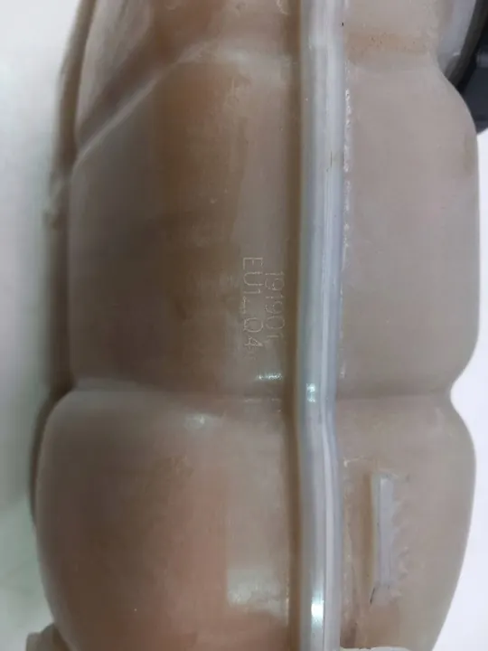 Reservatório de refrigeração MERCEDES GLA GLB A2475000049 image 3