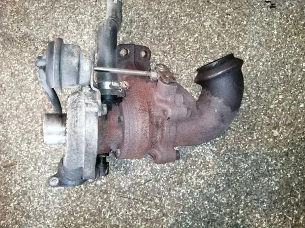 Turbocompressor usado OEM 54359710009 para Citroën C3 image 2