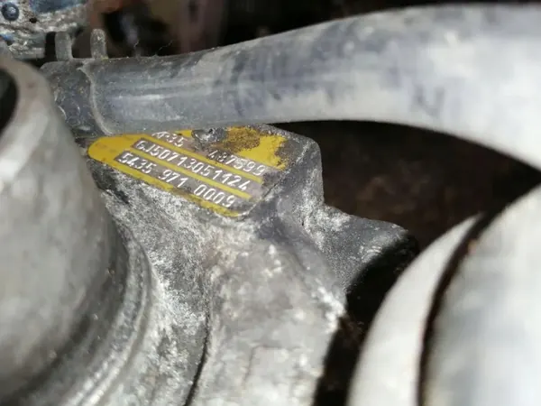 Turbocompressor usado OEM 54359710009 para Citroën C3 image 3