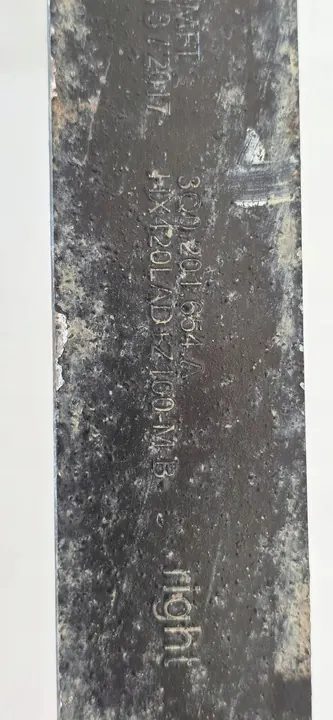 Fixation de réservoir Volkswagen PASSAT B8 3q0201654a image 6