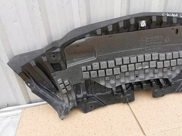 MERCEDES C-KLASA W205 Motor Undertray A2055200500 image 2
