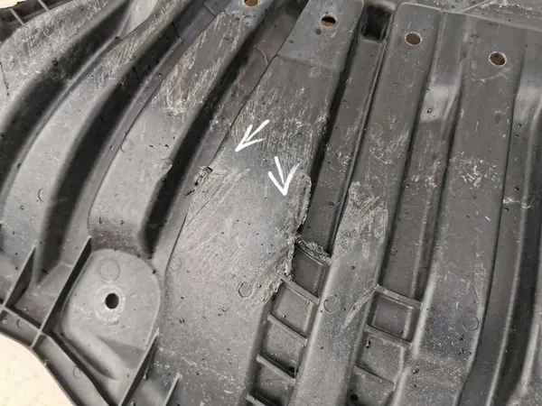 MERCEDES C-KLASA W205 Motor Undertray A2055200500 image 7