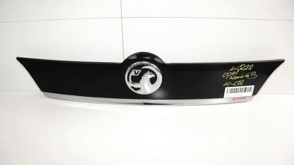 OEM 360180339 Moldura Portón Opel Meriva B 2010-2013 image 2
