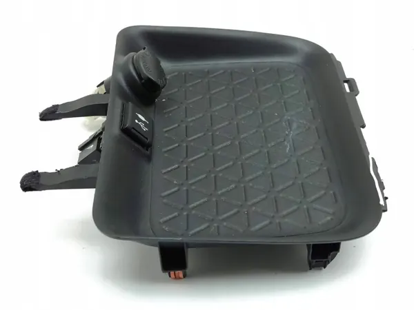 Allume-cigare Toyota RAV4 XA50 2019 OEM 5881342080 image 10
