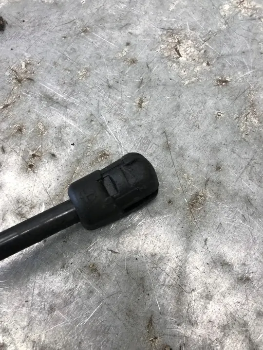 HUVSTÖD AUDI Q3 8U 8U0823359B image 3