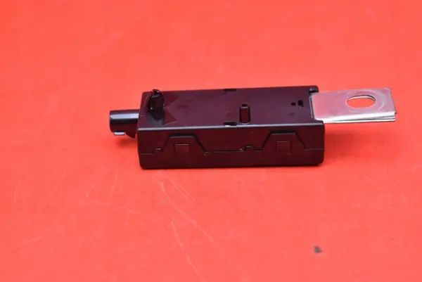Antena Tesla OEM 1551331-00-B para Model Y 2020- image 6