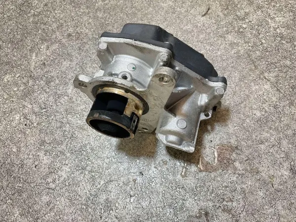 EGR-venttiili OEM 070523 Skoda Octavia II 2.0L image 3
