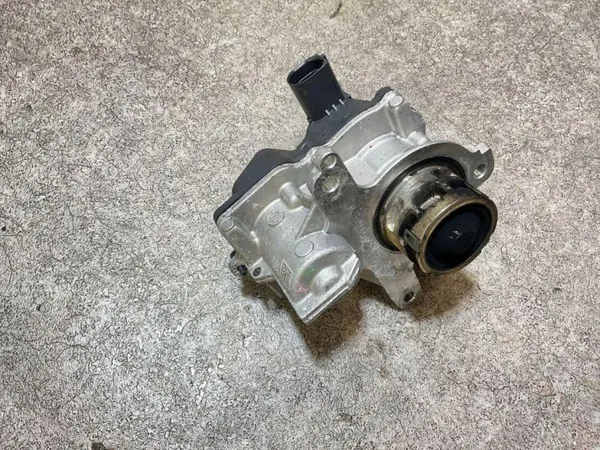 EGR-venttiili OEM 070523 Skoda Octavia II 2.0L image 5