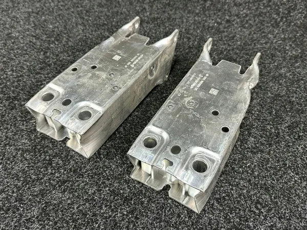 Panneau zone déformable BMW X1 F48 OEM 511110031013 image 3