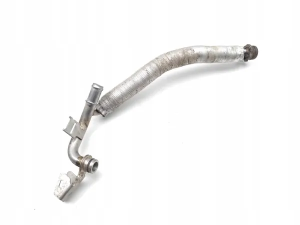 Skoda Kodiaq öljynjäähdytysputki OEM 06Q121497F image 2