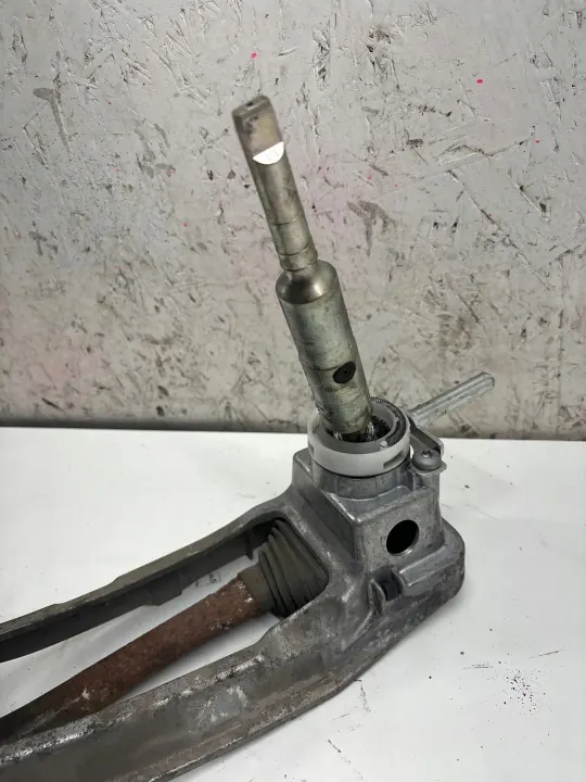 Mercedes-Benz Versnellingspook OEM 213912 voor E W211 image 4
