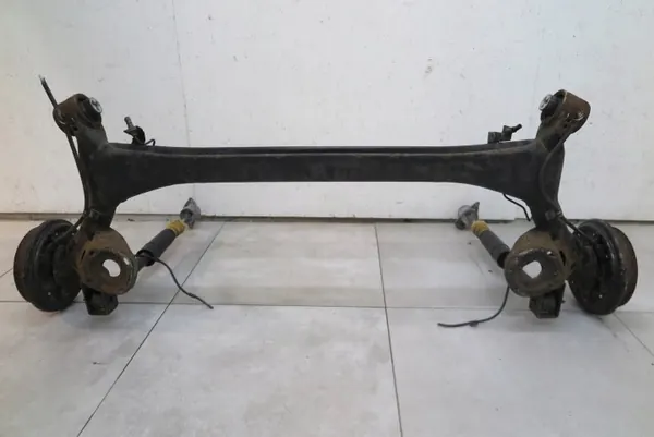 Viga suspensión trasera SEAT OE BNE4288 - Usado image 7