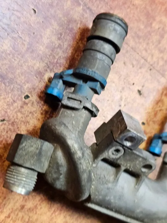 Saab 9-3 Ver2 2007 Kraftstoffschiene 12790825 image 4