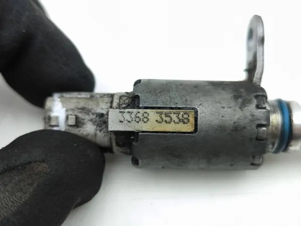 Mercedes-Benz Kamaxelveventil OEM 33683538 - Begagnad image 6