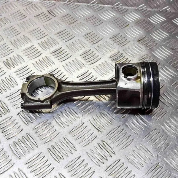 VW GOLF VII Variant Kolv 1.6L 2013 03L105401A image 2