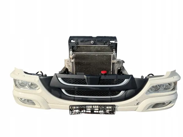 Para-choques dianteiro DAF LF Euro6 - Peça OEM usada image 2