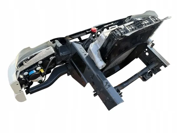 Para-choques dianteiro DAF LF Euro6 - Peça OEM usada image 3