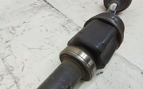 Volvo S60 2012 Höger Sida Främre Halvaxel image 6