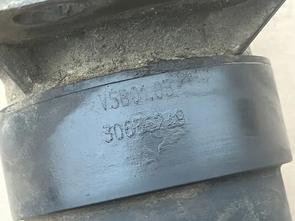 Polttoainesuodattimen kotelo Volvo S60 V70 XC70 XC90 2.4 D5 image 2