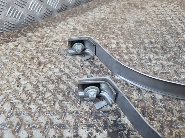 2022 Mercedes-Benz GLS X167 Fuel Tank Mount A1674701601 image 2